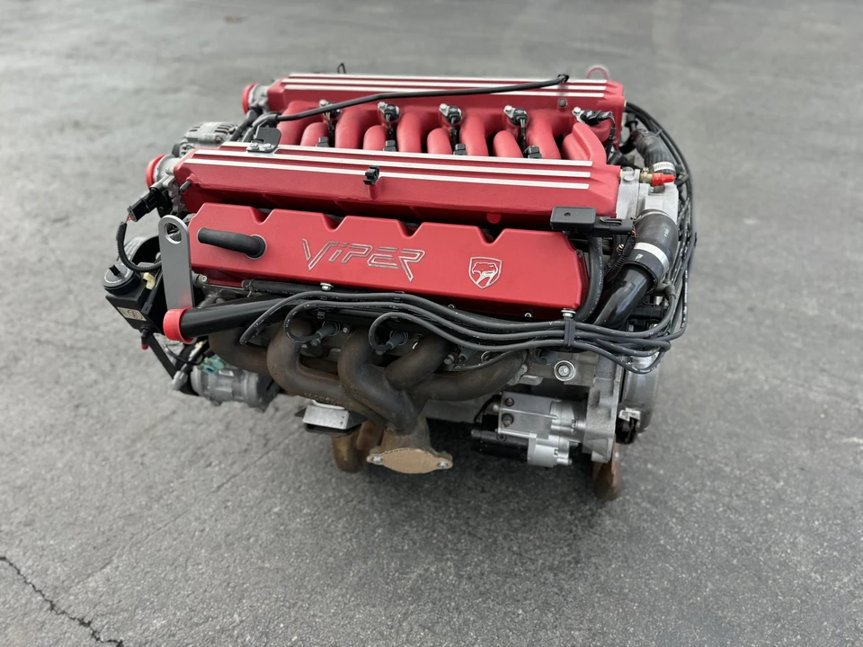 Parts & Memorabilia Engines - Image 18 of 31