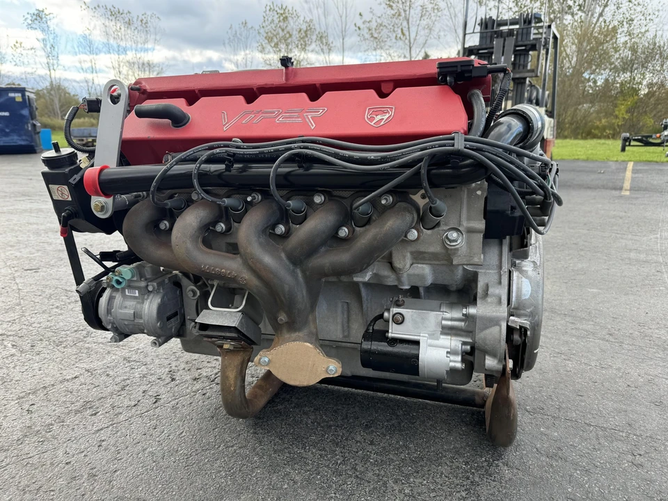 Parts & Memorabilia Engines - Image 22 of 31