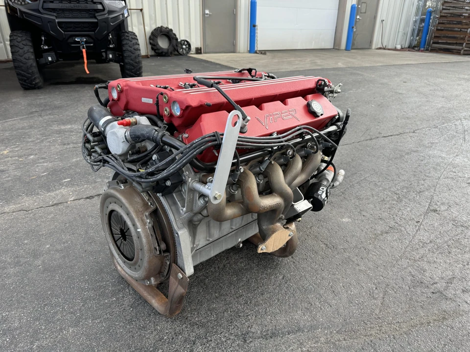 Parts & Memorabilia Engines - Image 27 of 31