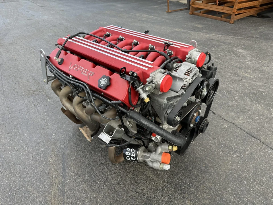 Parts & Memorabilia Engines - Image 6 of 31