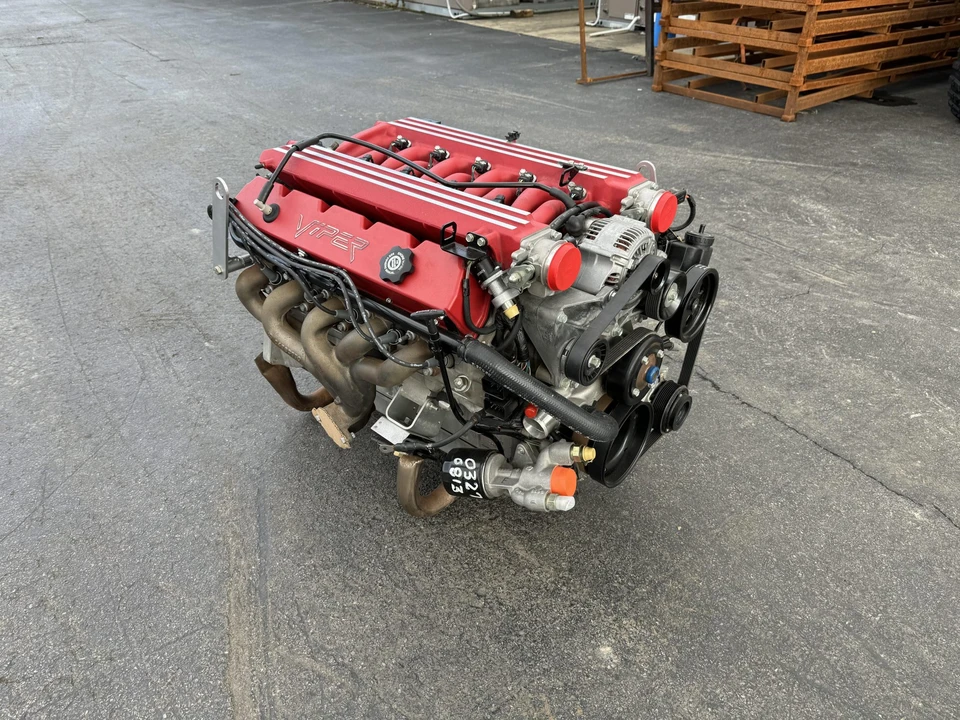 Parts & Memorabilia Engines - Image 4 of 31