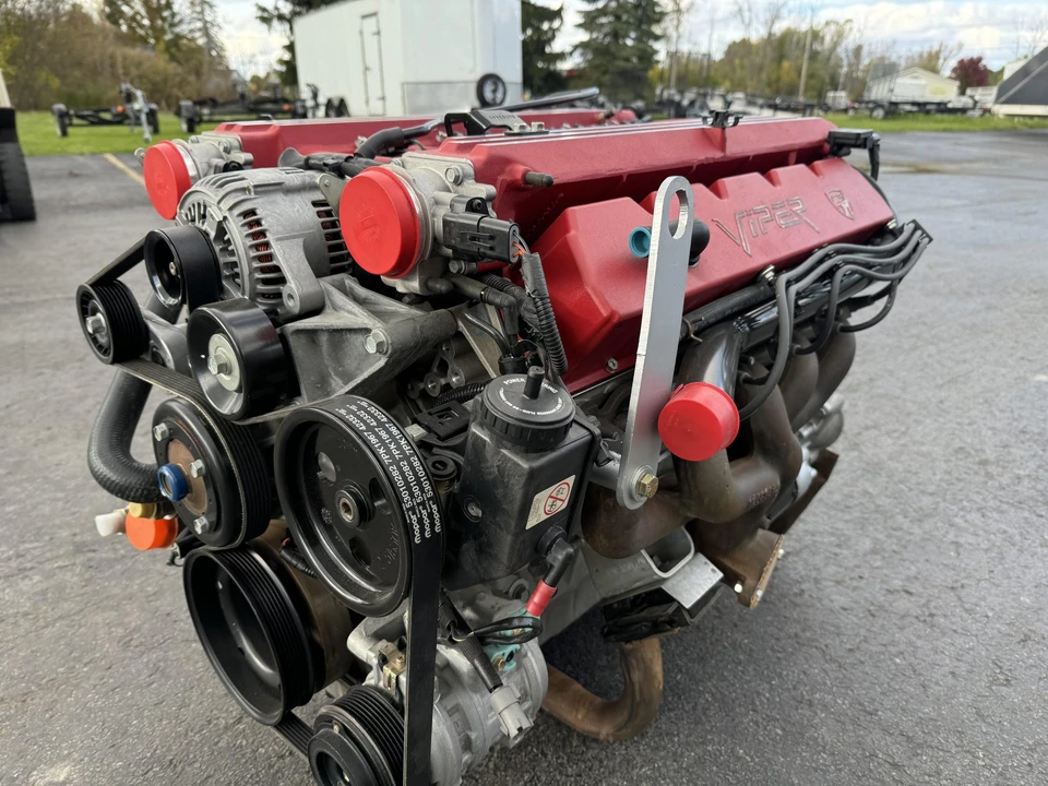 Parts & Memorabilia Engines - Image 14 of 31