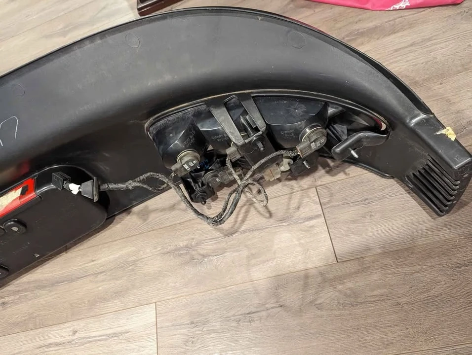 Parts & Memorabilia Bodywork - Image 4 of 6