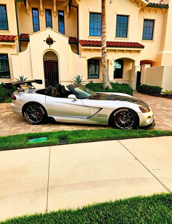 Dodge Viper - Image 8 of 8