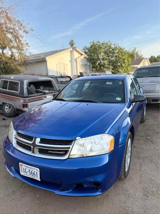 2012 Dodge Avenger Sedan - Image 2 of 10