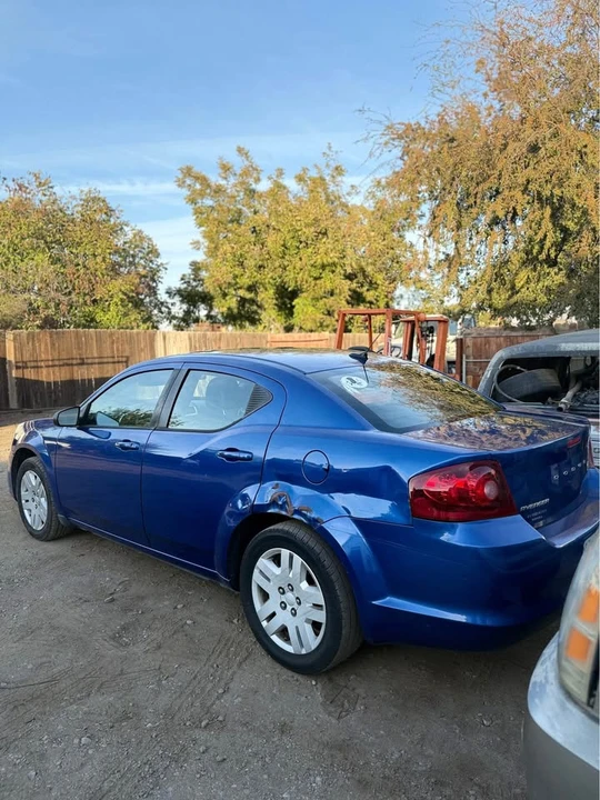 2012 Dodge Avenger Sedan - Image 4 of 10