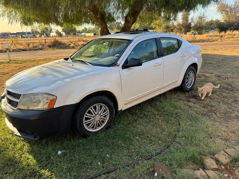 Dodge Avenger - Image 2 of 7