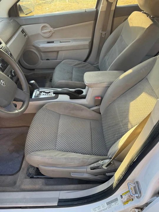 Dodge Avenger - Image 3 of 7
