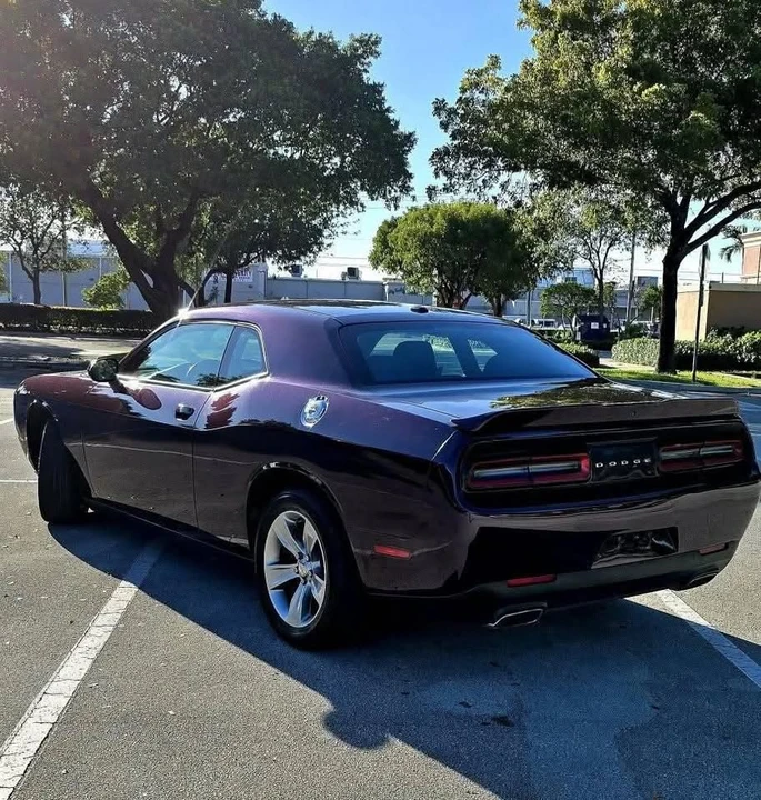 Dodge Challenger - Image 3 of 7