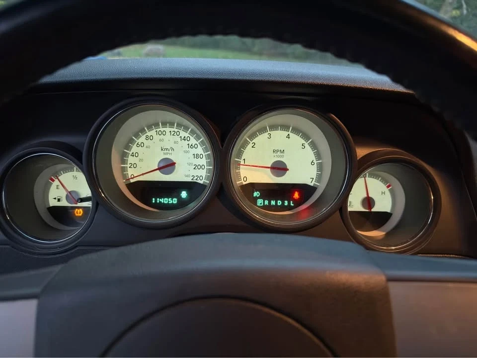 2009 Dodge Challenger 3rd Gen - Image 7 of 7