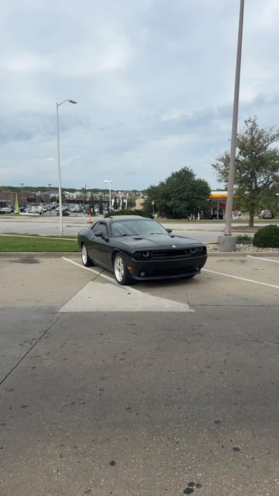2010 Dodge Challenger 3rd Gen - Image 5 of 5