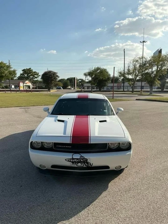 2012 Dodge Challenger 3rd Gen - Image 5 of 10
