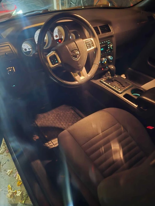 2012 Dodge Challenger 3rd Gen - Image 6 of 10
