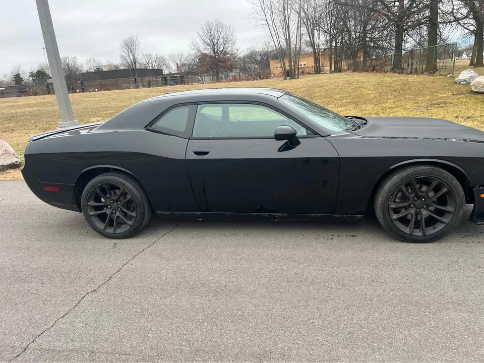 2013 Dodge Challenger 3rd Gen - Image 4 of 10