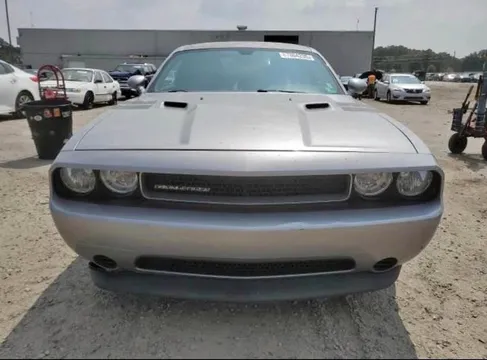 2011 Dodge Challenger V6