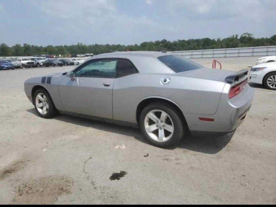 2001 Dodge Challenger - Image 4 of 9