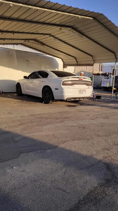 2011 Dodge Charger 7th Gen - Image 3 of 3