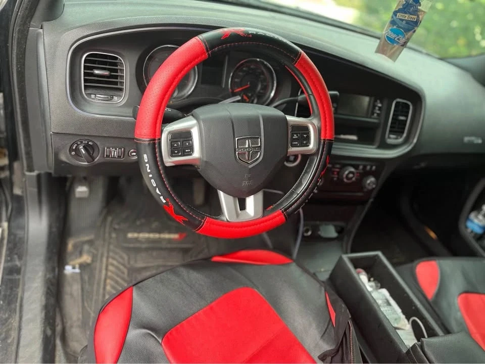 2014 Dodge Charger 7th Gen - Image 3 of 4