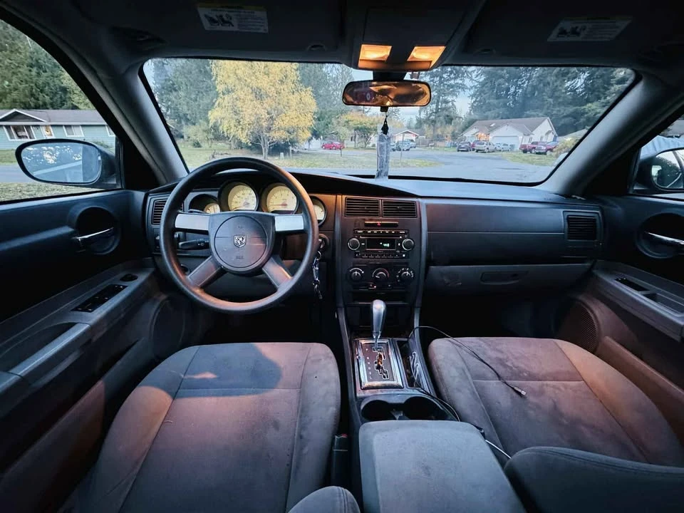 2007 Dodge Charger 6th Gen - Image 7 of 10