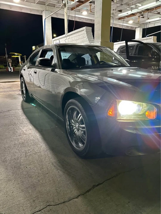 2008 Dodge Charger 6th Gen - Image 2 of 10
