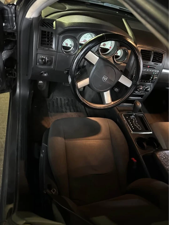 2008 Dodge Charger 6th Gen - Image 9 of 10