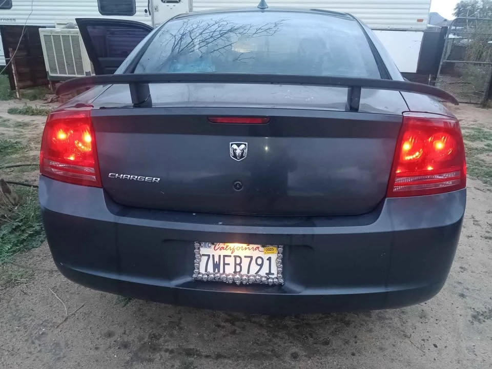 2008 Dodge Charger 6th Gen - Image 2 of 7