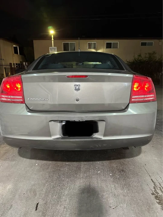 2008 Dodge Charger 6th Gen - Image 5 of 10