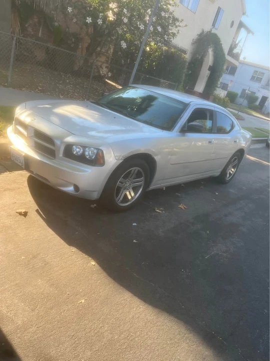 2009 Dodge Charger 6th Gen - Image 4 of 10