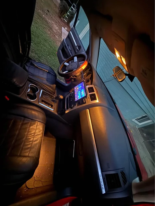 2010 Dodge Charger 6th Gen - Image 7 of 8