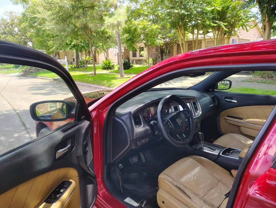2011 Dodge Charger 7th Gen - Image 8 of 15