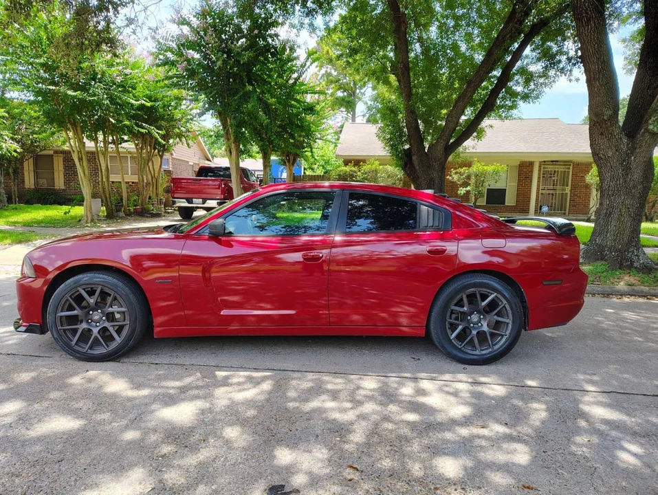 2011 Dodge Charger 7th Gen - Image 3 of 15