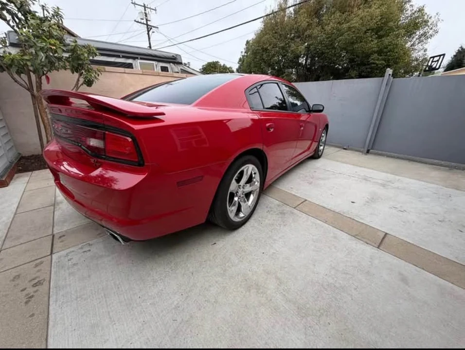 2012 Dodge Charger 7th Gen - Image 4 of 9