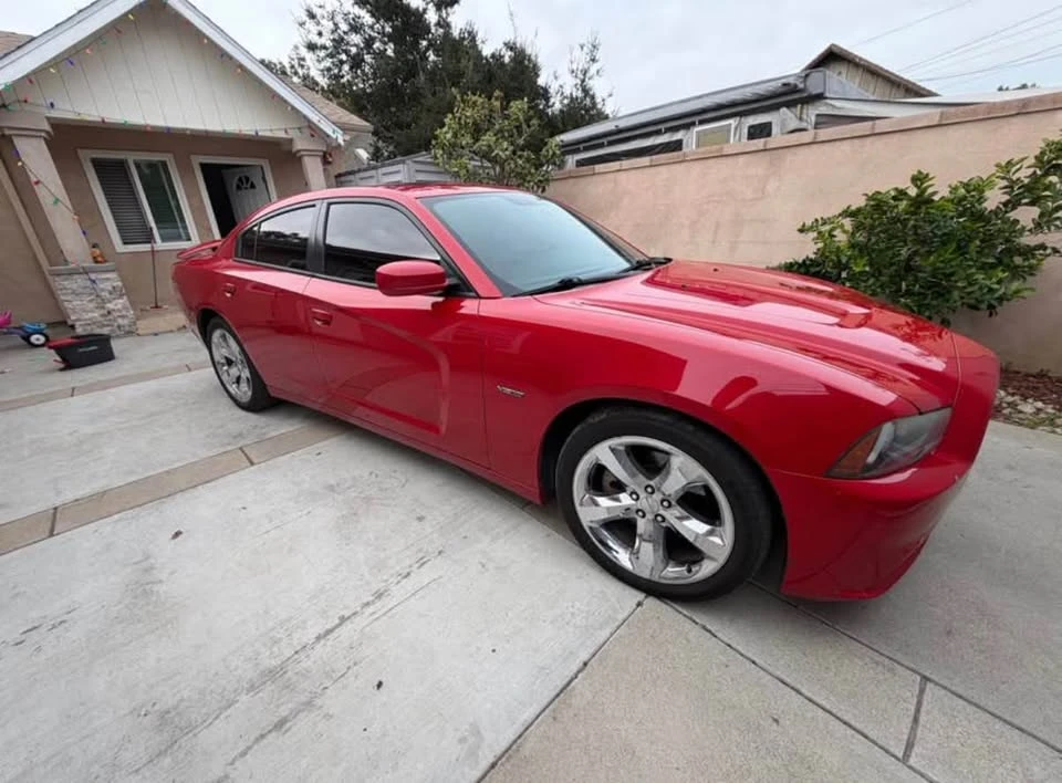 2012 Dodge Charger 7th Gen - Image 2 of 9