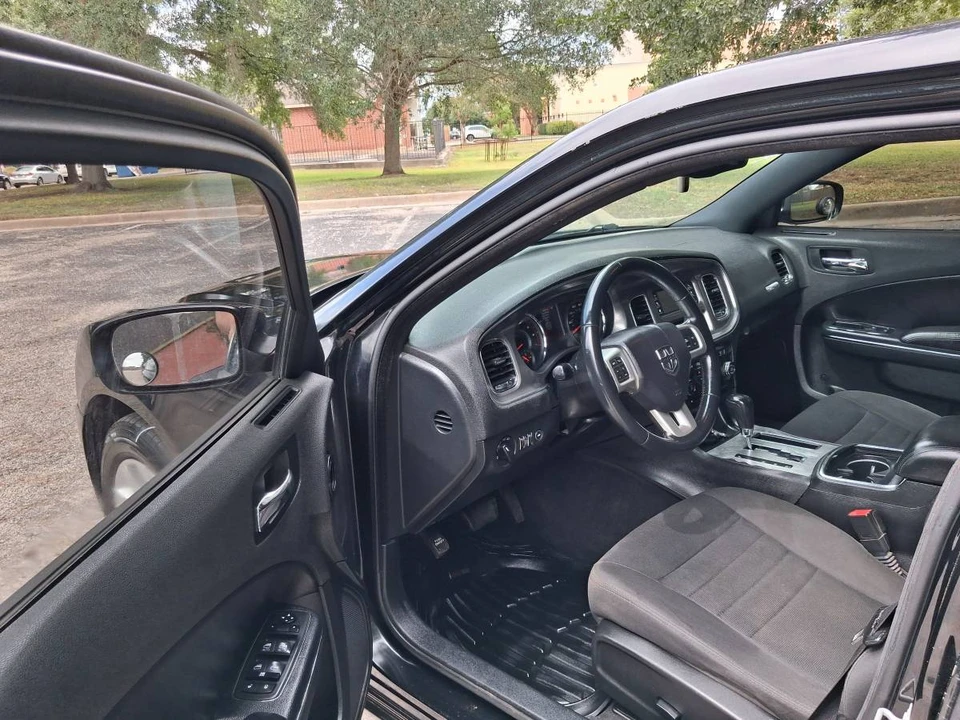 2014 Dodge Charger 7th Gen - Image 12 of 12