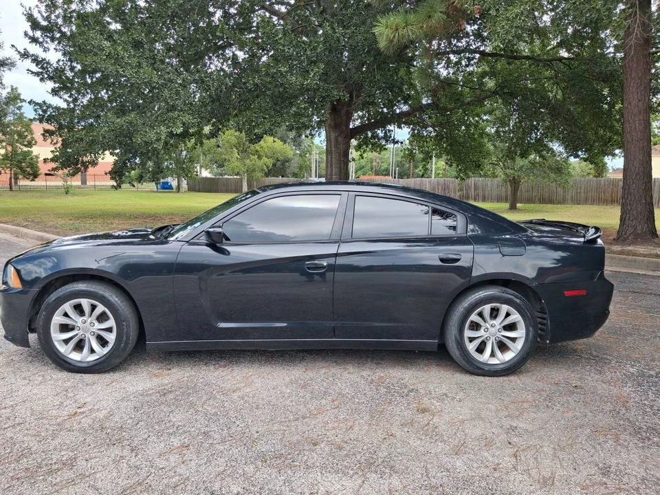2014 Dodge Charger 7th Gen - Image 3 of 12