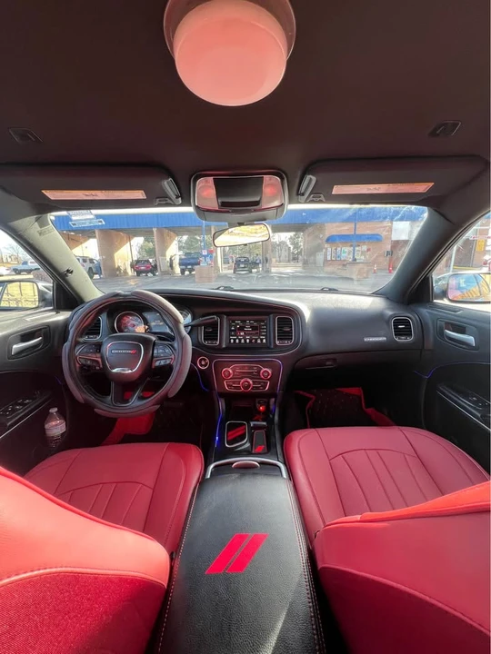 2018 Dodge Charger 7th Gen - Image 5 of 10