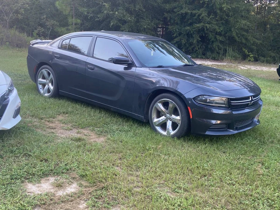 2015 Dodge Charger 7th Gen - Image 4 of 4