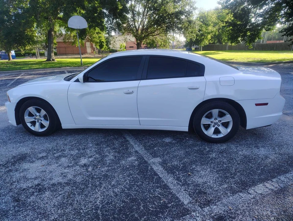2014 Dodge Charger 7th Gen - Image 10 of 16