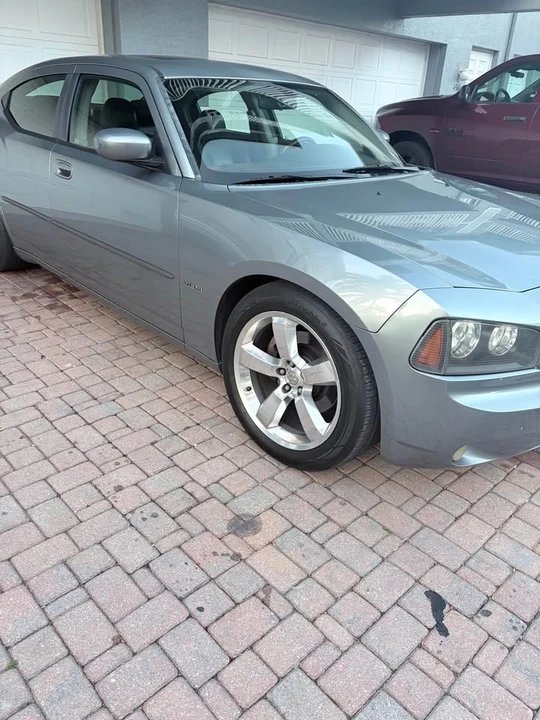 2006 Dodge Charger 6th Gen - Image 2 of 4