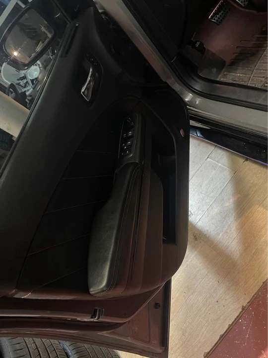 2019 Parts & Memorabilia Seats & Interior - Image 5 of 5