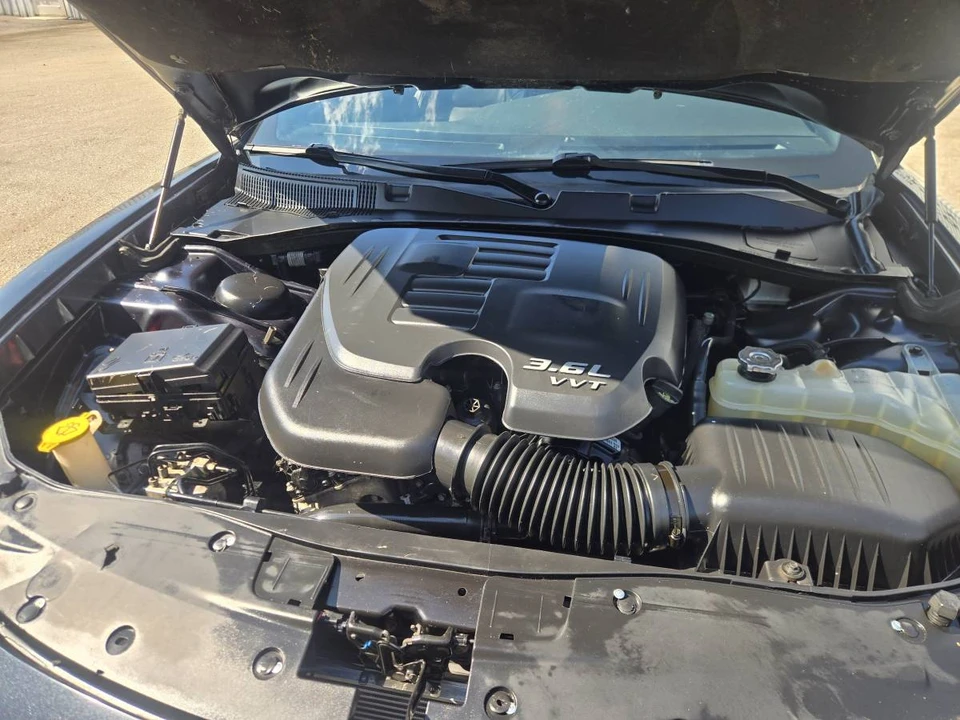 2016 Dodge Charger 7th Gen - Image 13 of 14