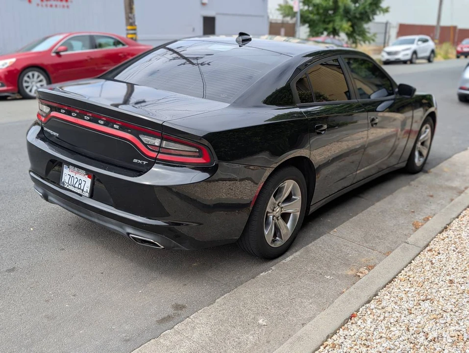 2016 Dodge Charger 7th Gen - Image 15 of 17