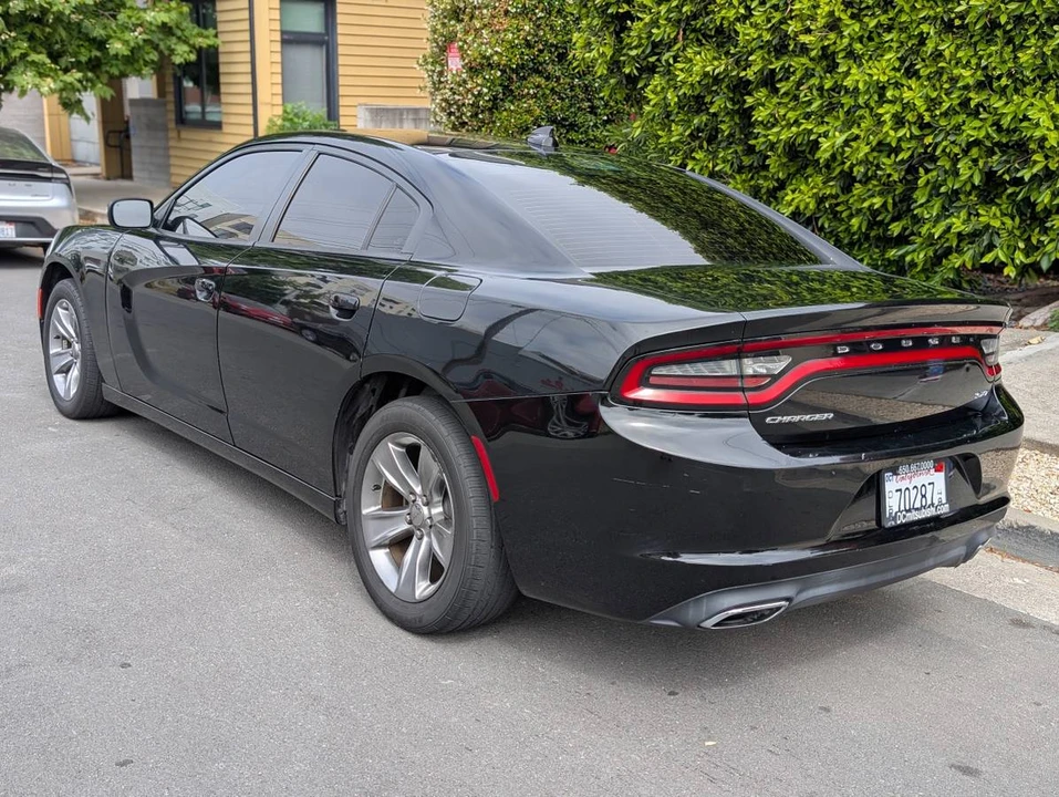 2016 Dodge Charger 7th Gen - Image 6 of 17