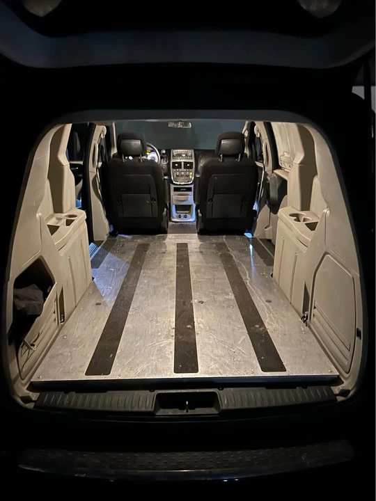 2012 Dodge Caravan - Image 5 of 6