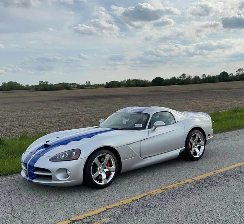 2010 Dodge Viper 4th Gen - Image 4 of 10