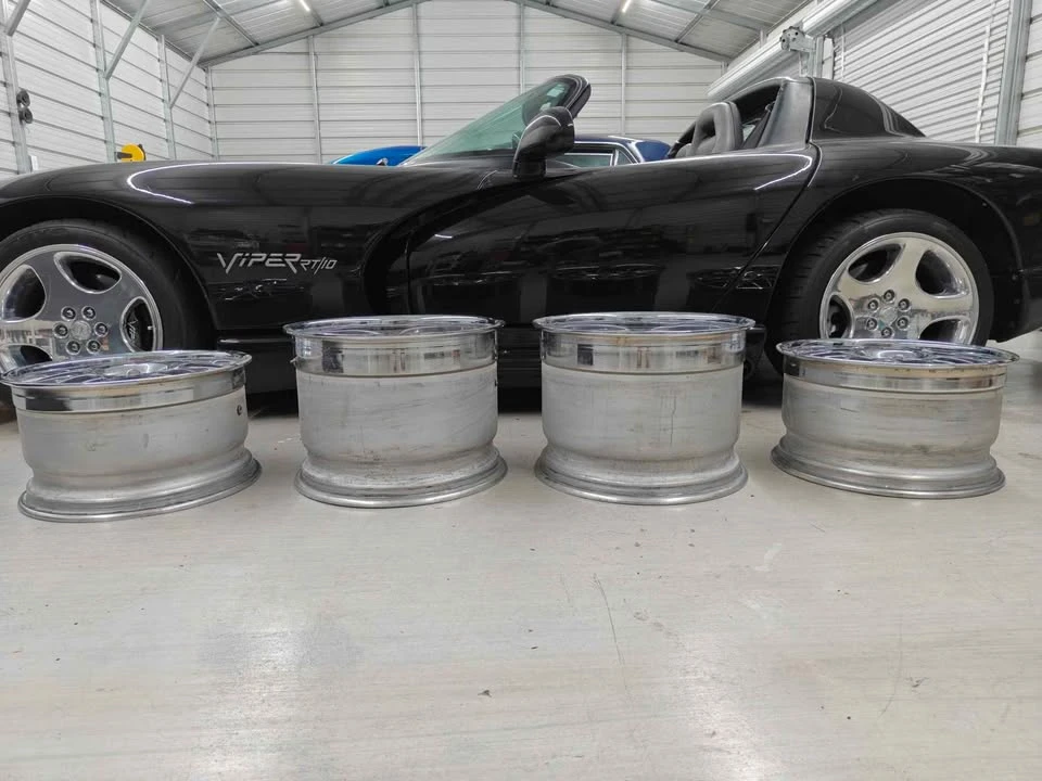 Dodge Viper - Image 8 of 8