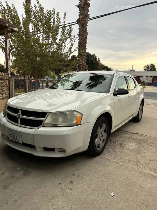 2010 Dodge Avenger Sedan - Image 2 of 6
