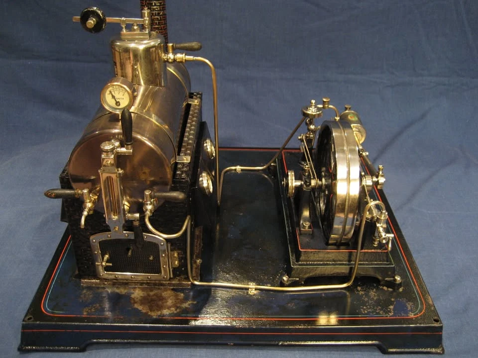 1925 Parts & Memorabilia Scale Models - Image 6 of 8