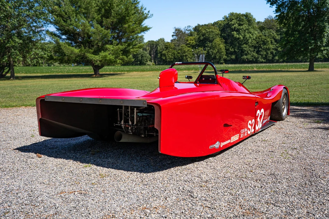 Vehicle image 12 of 31