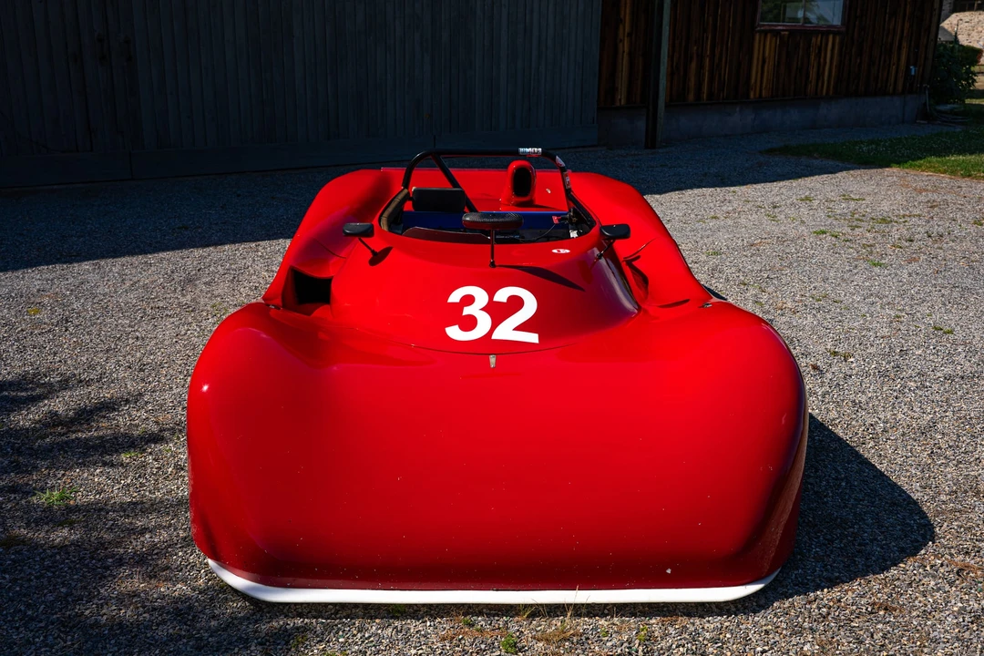 Vehicle image 4 of 31